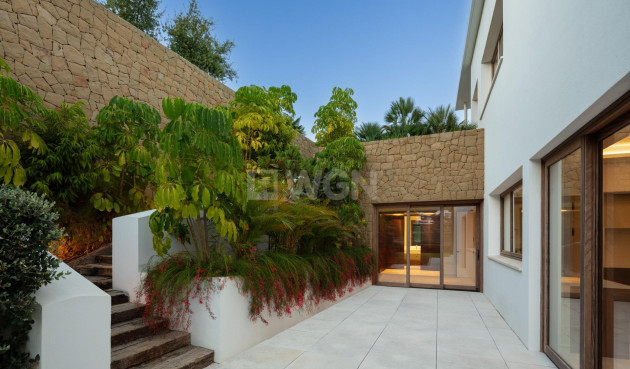 Neue Gebäude - Villa - Casares - Pedregales