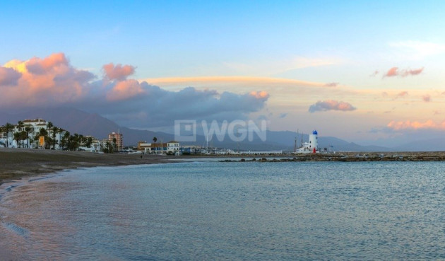 Nowy budynek - Kamienica - Manilva - Punta Chullera