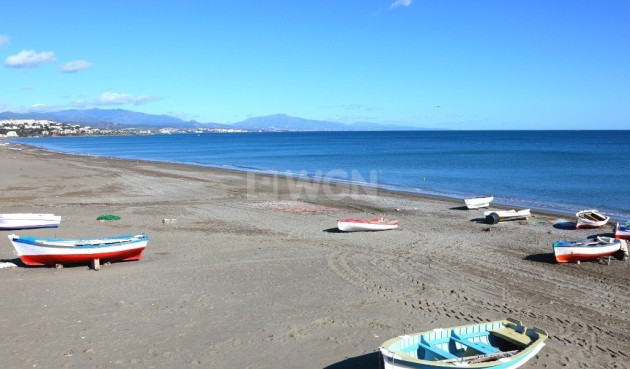 Nowy budynek - Kamienica - Manilva - Punta Chullera