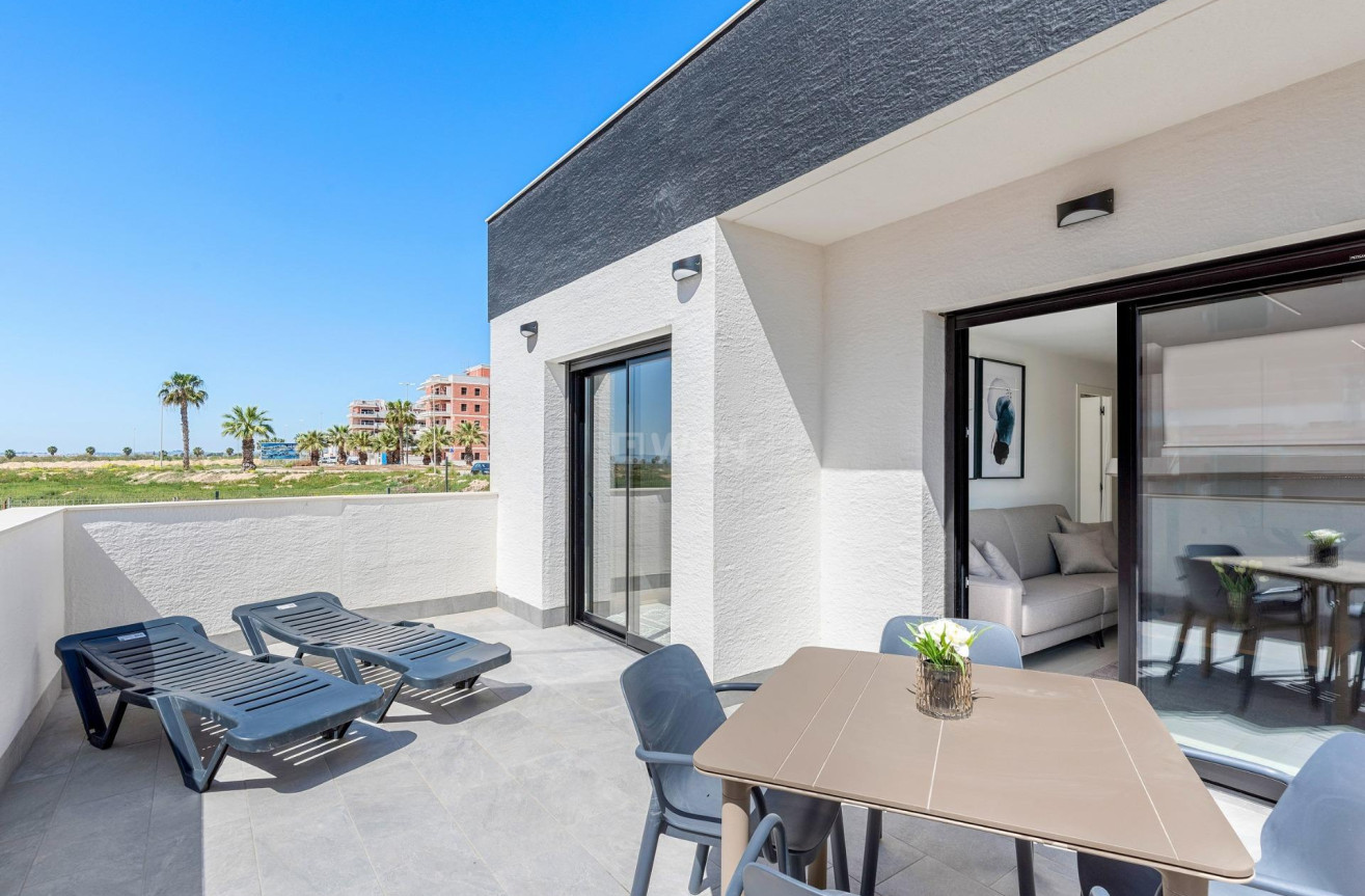 Nowy budynek - Daszek - Guardamar del Segura - El Raso