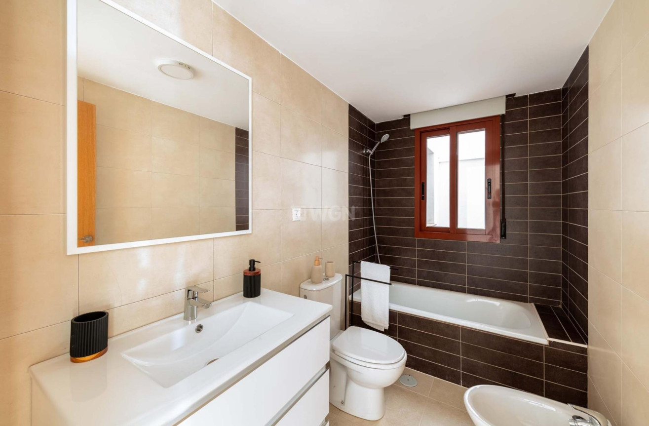 Neue Gebäude - Wohnung - Avileses - pueblo