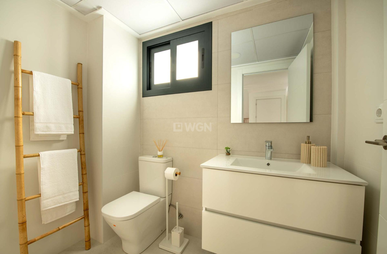 Obra nueva - Bungalow - Cox - San Fernando