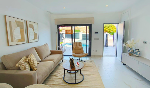 Obra nueva - Villa - Pilar de la Horadada - Pinar de Campoverde