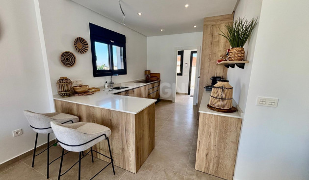 Neue Gebäude - Villa - Rafal - polideportivo