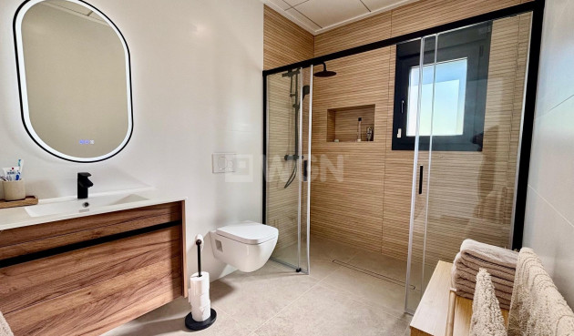 Neue Gebäude - Villa - Rafal - polideportivo