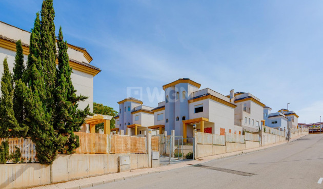New Build - Villa - San Fulgencio - El Oasis