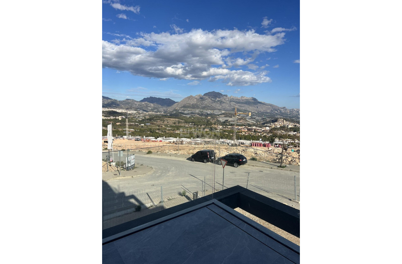 Nowy budynek - Kamienica - Polop - PAU1