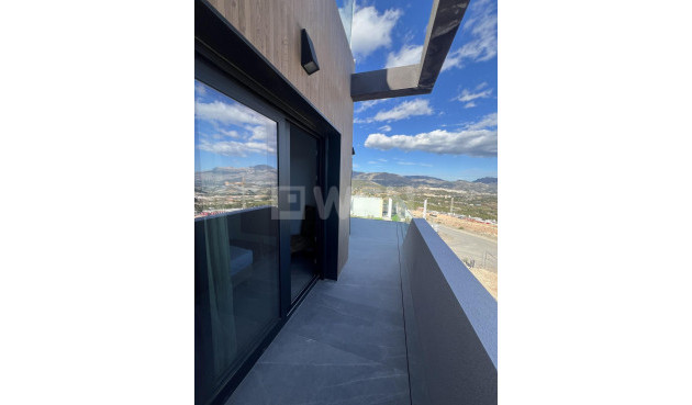 Nowy budynek - Kamienica - Polop - PAU1