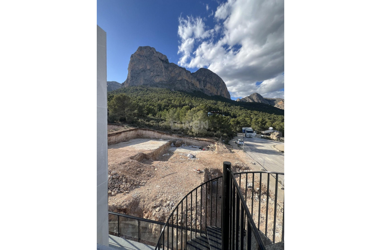 Nowy budynek - Kamienica - Polop - PAU1