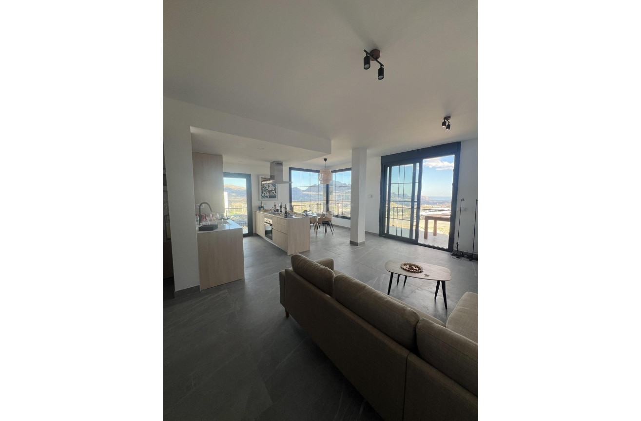 Nowy budynek - Kamienica - Polop - PAU1