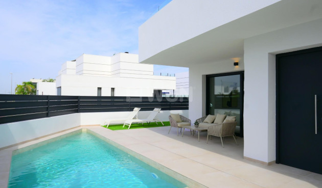 Nowy budynek - Villa - Dolores - polideportivo