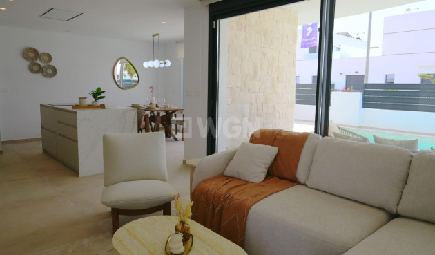 Nowy budynek - Villa - Dolores - polideportivo