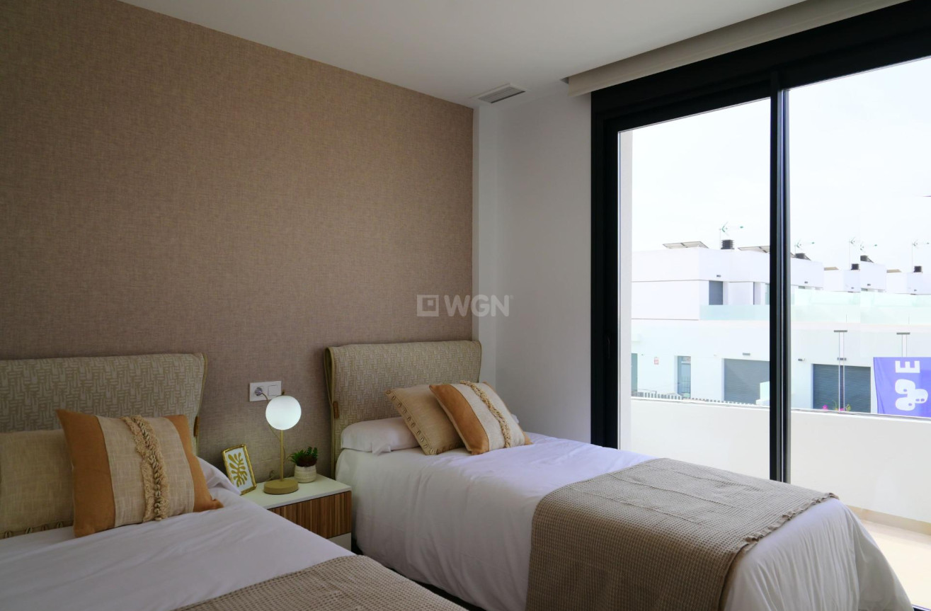 Nowy budynek - Villa - Dolores - polideportivo