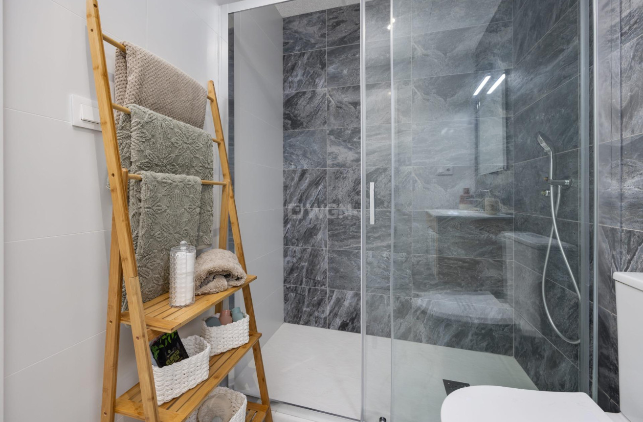 Nowy budynek - Mieszkanie w bloku - San Miguel de Salinas - Pueblo