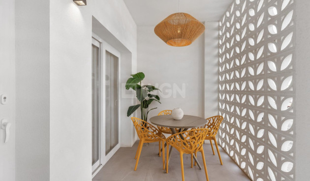 Nowy budynek - Mieszkanie w bloku - Torrevieja - Playa Los Naufragos