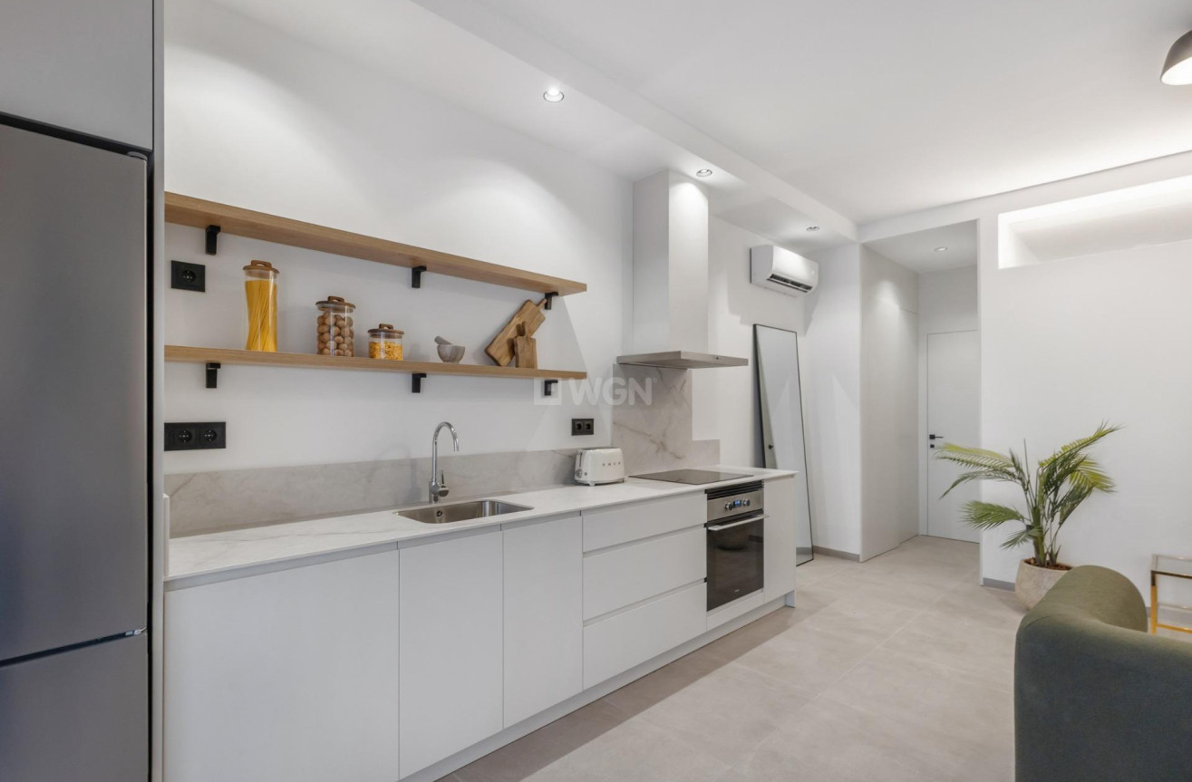 Nowy budynek - Mieszkanie w bloku - Torrevieja - Playa Los Naufragos