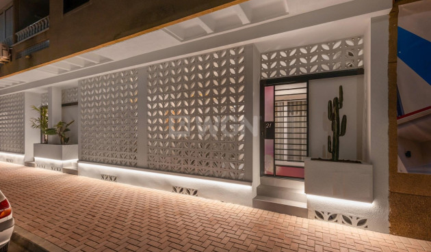 Nowy budynek - Mieszkanie w bloku - Torrevieja - Playa Los Naufragos