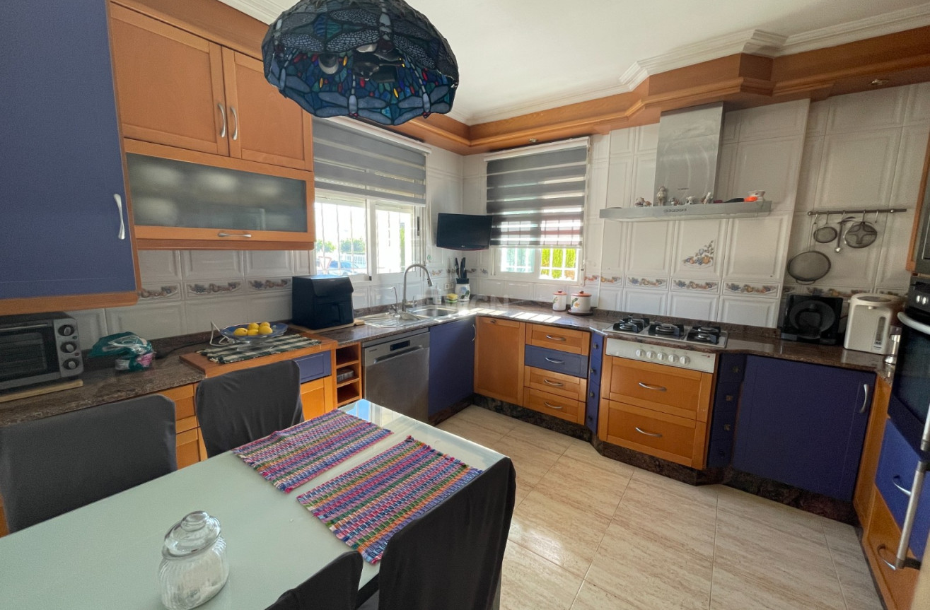 Odsprzedaż - Villa - Guardamar del Segura - Costa Blanca