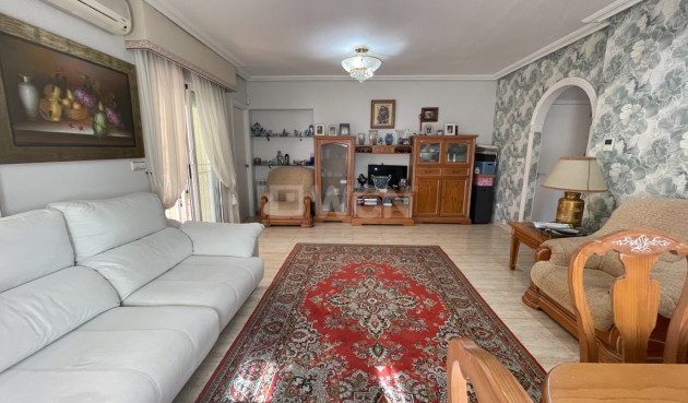 Odsprzedaż - Villa - Guardamar del Segura - Costa Blanca