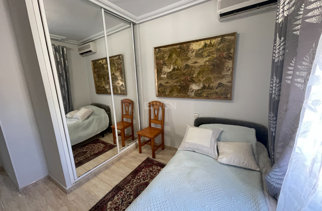 Odsprzedaż - Villa - Guardamar del Segura - Costa Blanca