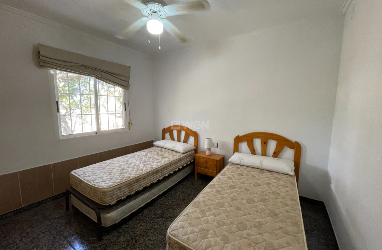 Odsprzedaż - Villa - Guardamar del Segura - Costa Blanca