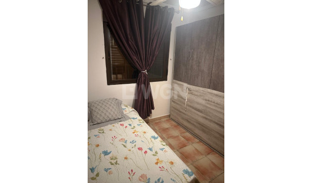 Resale - Villa - Hondón de las Nieves - Inland