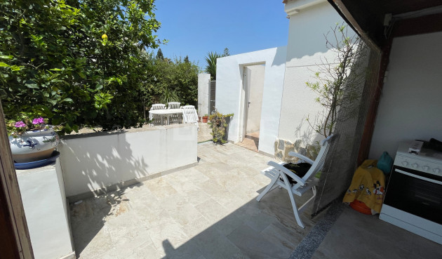 Odsprzedaż - Villa - Daya Nueva - Costa Blanca