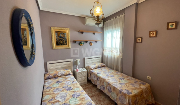 Resale - Apartment / flat - La Mata - Costa Blanca