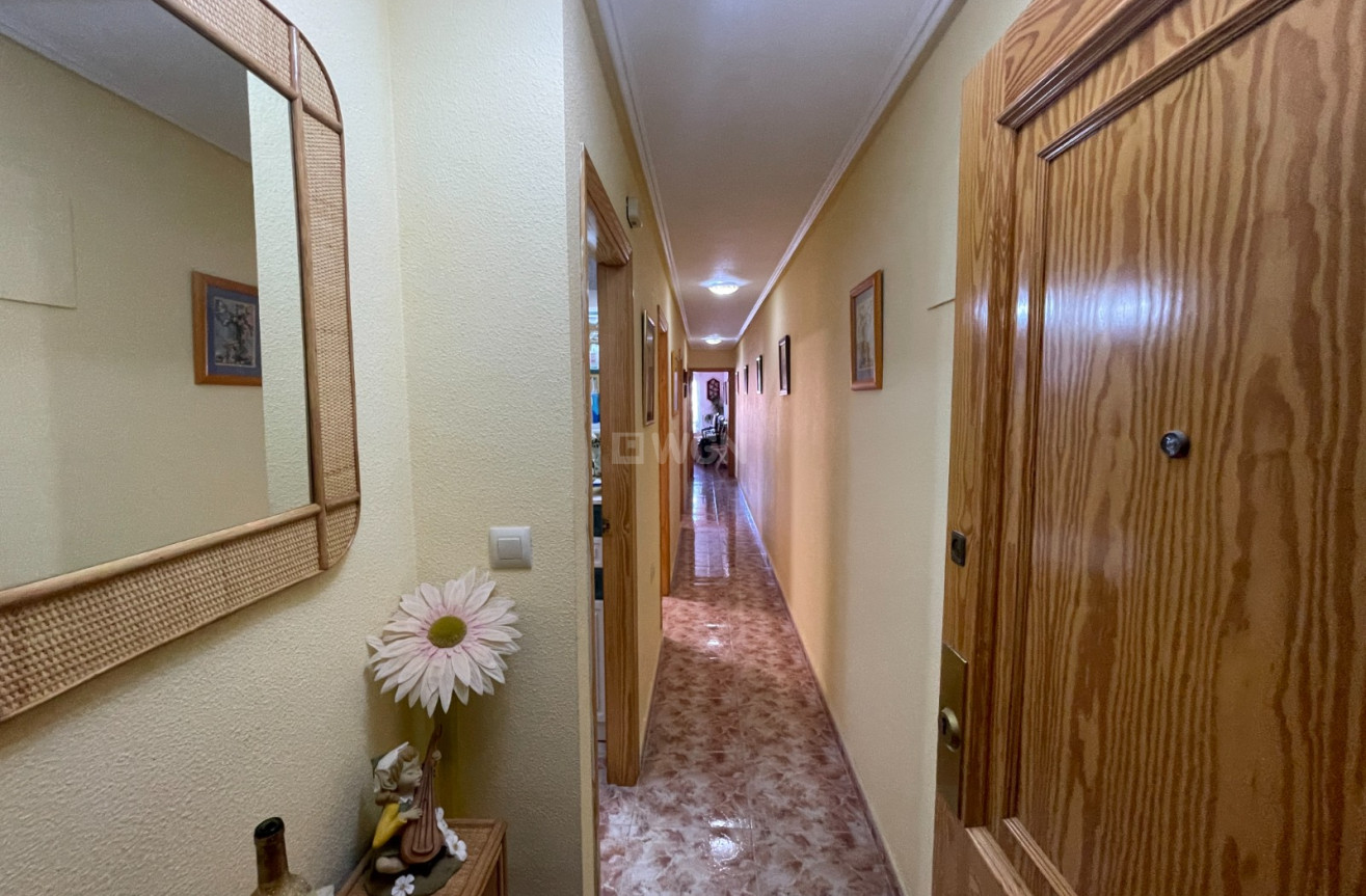 Resale - Apartment / flat - La Mata - Costa Blanca