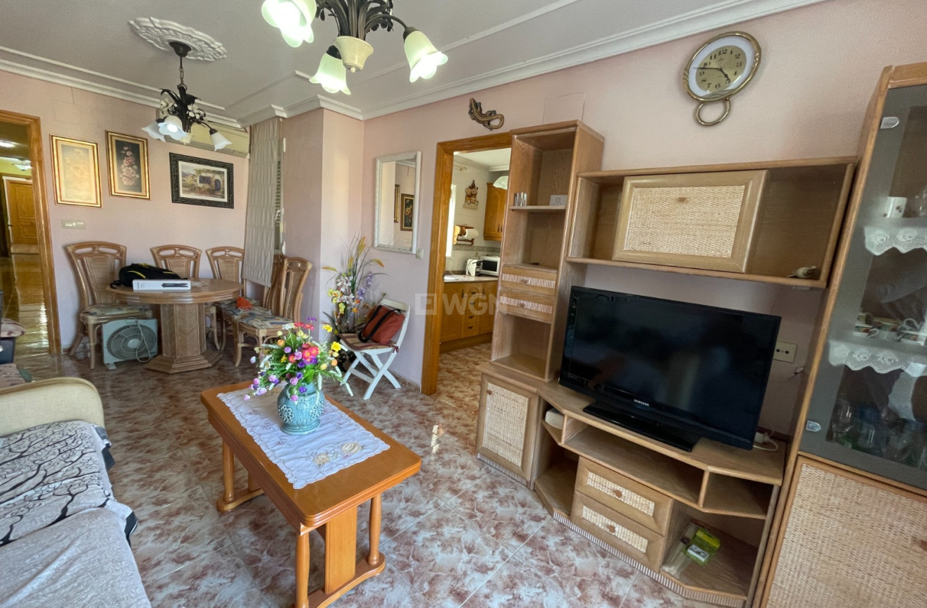 Resale - Apartment / flat - La Mata - Costa Blanca