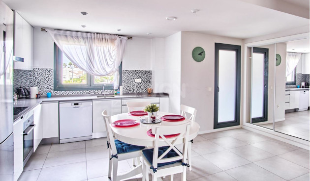 Odsprzedaż - Mieszkanie w bloku - Mil Palmeras - Costa Blanca