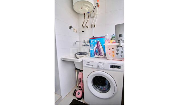 Odsprzedaż - Mieszkanie w bloku - Mil Palmeras - Costa Blanca