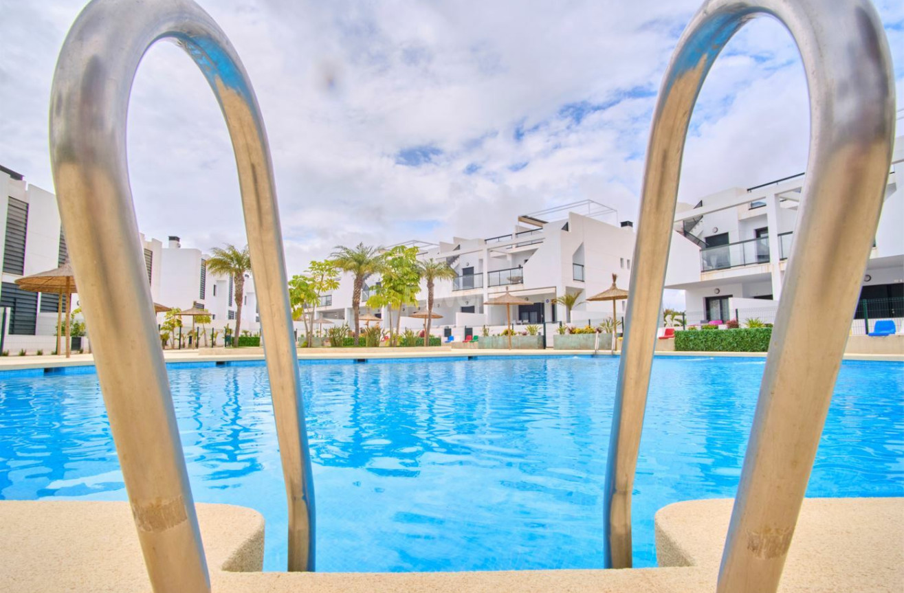 Odsprzedaż - Mieszkanie w bloku - Mil Palmeras - Costa Blanca