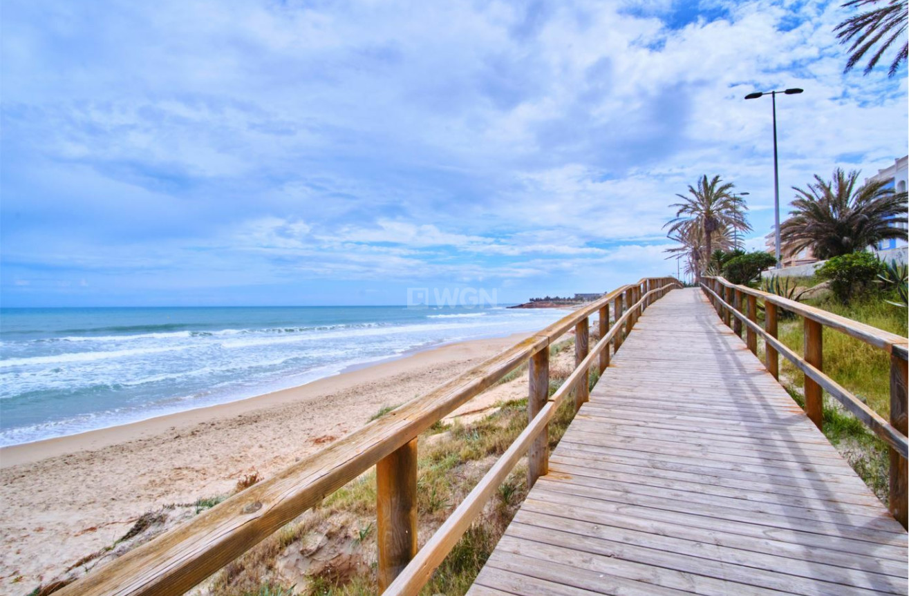 Odsprzedaż - Mieszkanie w bloku - Mil Palmeras - Costa Blanca