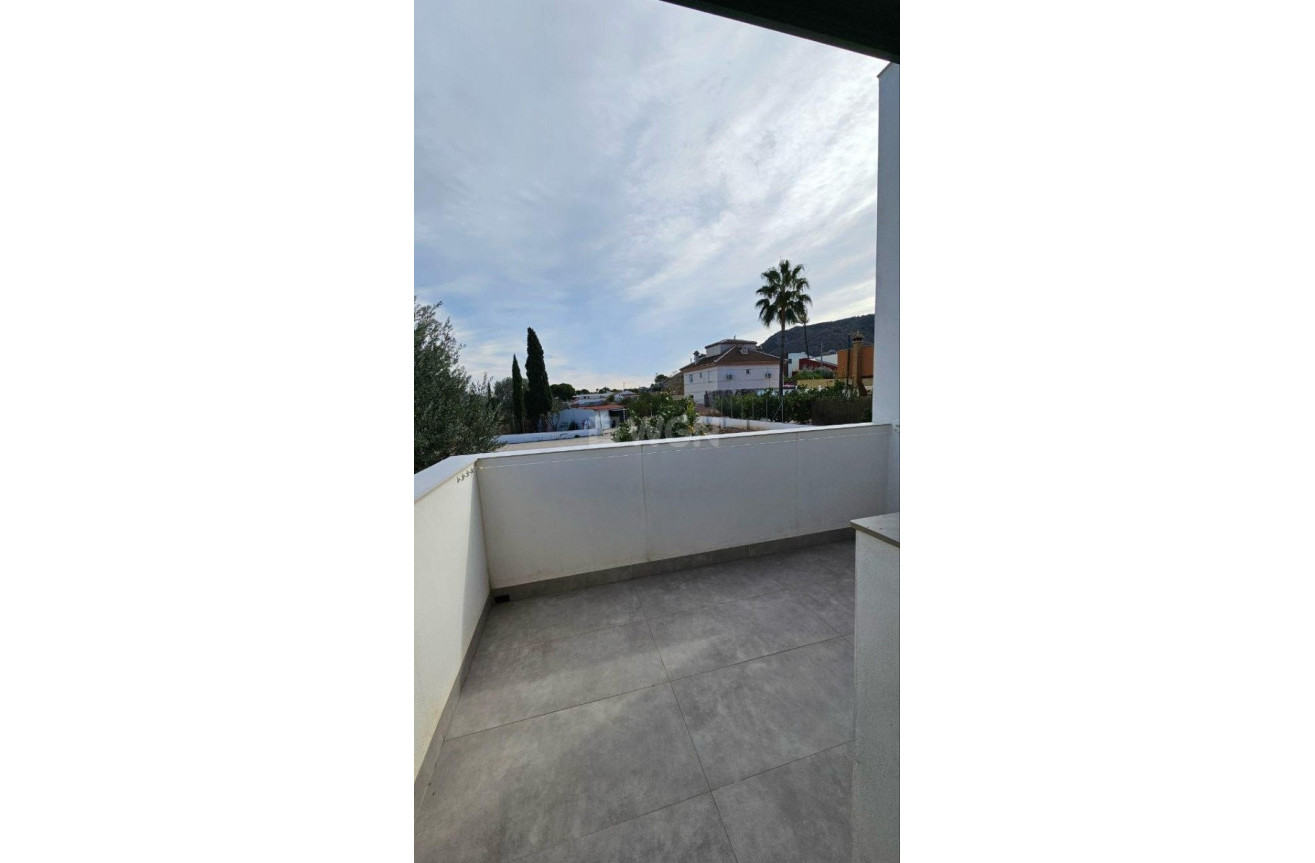 Odsprzedaż - Villa - Orihuela - Inland