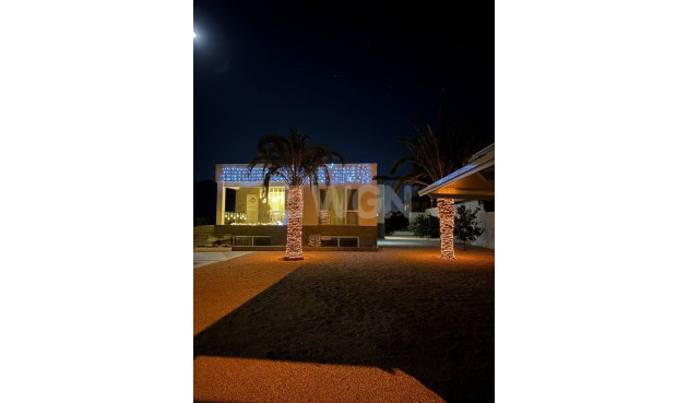 Odsprzedaż - Villa - Orihuela - Inland