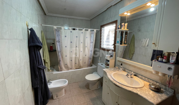 Odsprzedaż - Kamienica - Benejúzar - Inland