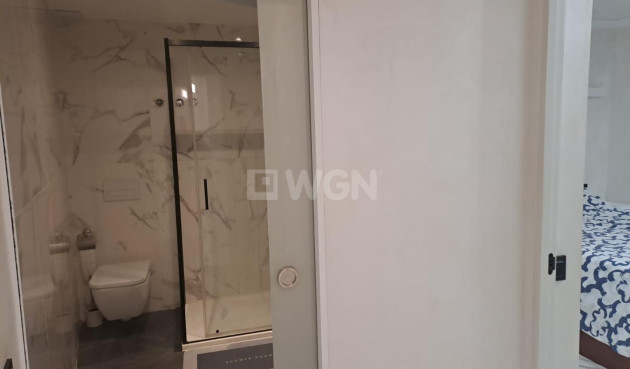 Odsprzedaż - Mieszkanie w bloku - Torrevieja - Costa Blanca