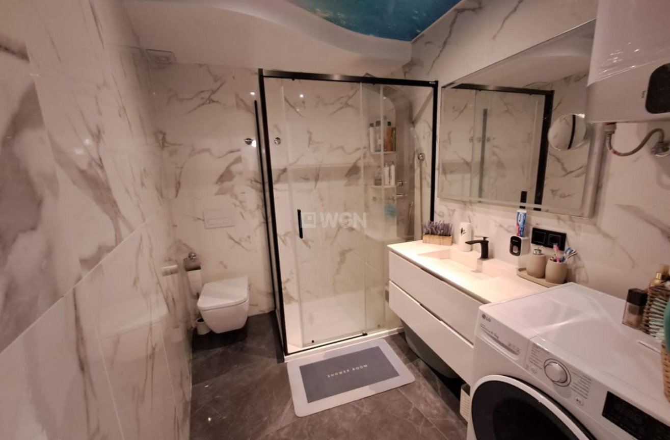 Odsprzedaż - Mieszkanie w bloku - Torrevieja - Costa Blanca