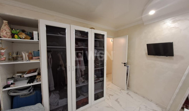 Odsprzedaż - Mieszkanie w bloku - Torrevieja - Costa Blanca