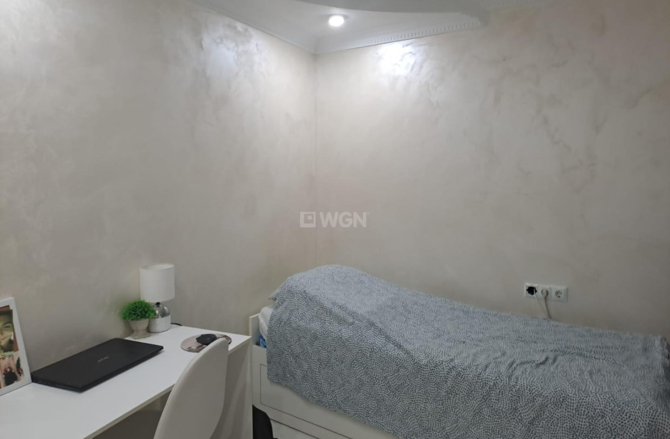 Odsprzedaż - Mieszkanie w bloku - Torrevieja - Costa Blanca