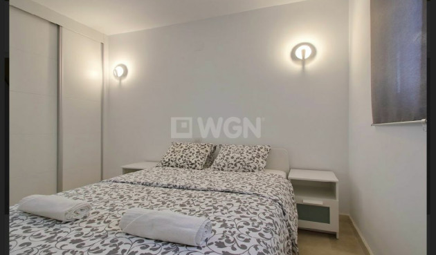 Odsprzedaż - Mieszkanie w bloku - Torrevieja - Costa Blanca