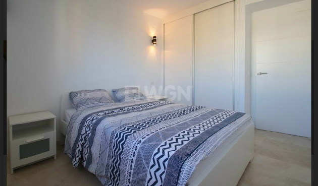 Odsprzedaż - Mieszkanie w bloku - Torrevieja - Costa Blanca