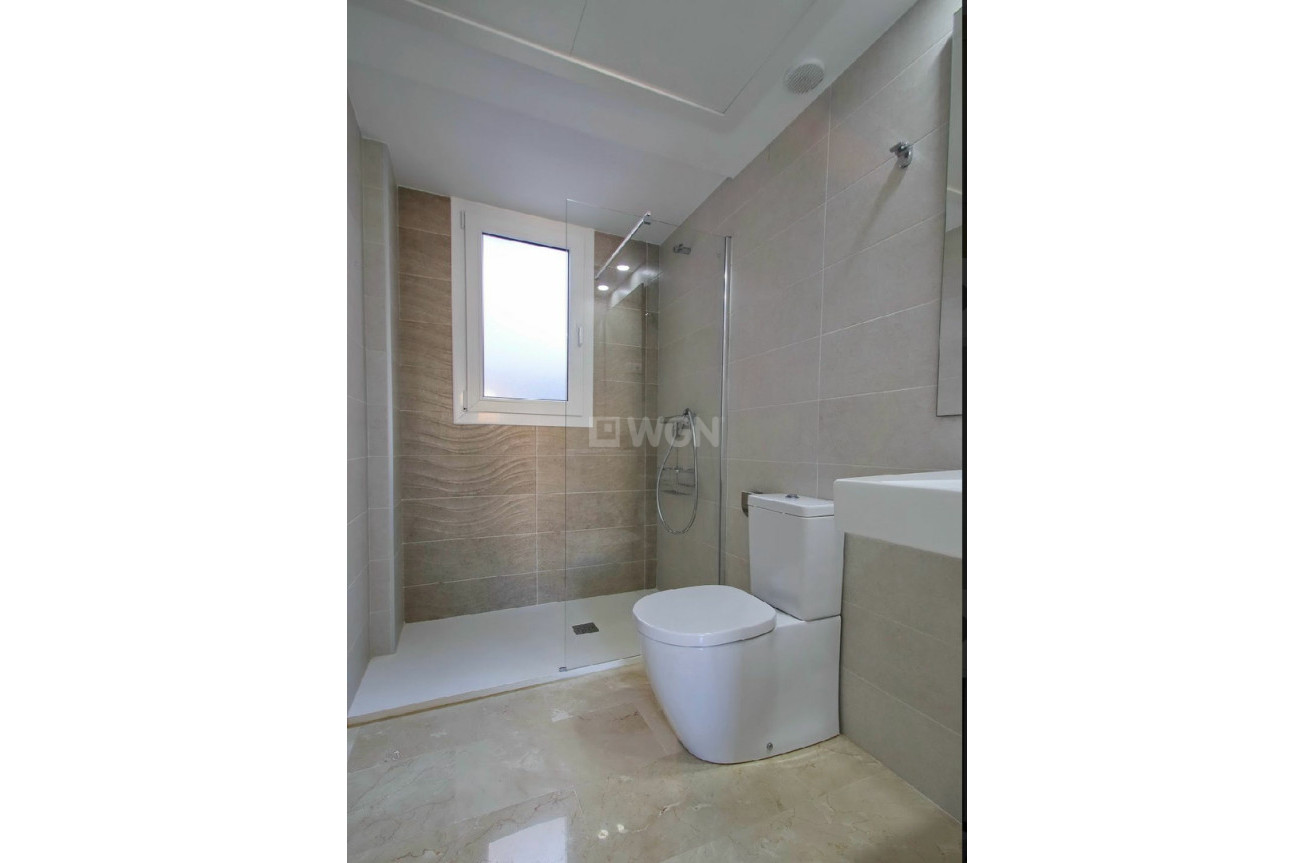 Odsprzedaż - Mieszkanie w bloku - Torrevieja - Costa Blanca