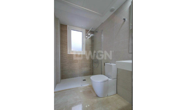 Odsprzedaż - Mieszkanie w bloku - Torrevieja - Costa Blanca