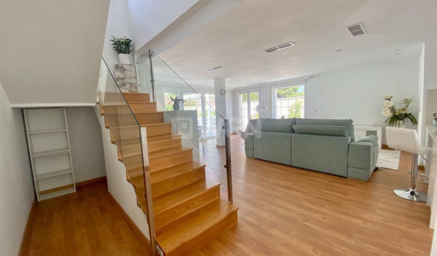 Odsprzedaż - Villa - Polop - Costa Blanca