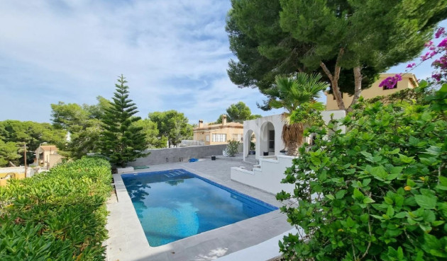 Resale - Villa - Torrevieja - Costa Blanca