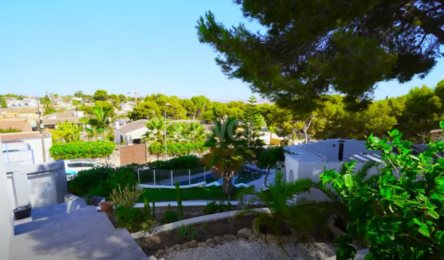 Resale - Villa - Torrevieja - Costa Blanca