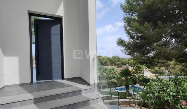 Resale - Villa - Torrevieja - Costa Blanca