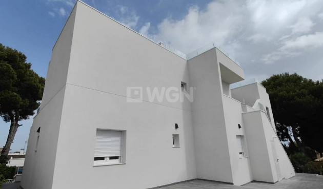 Resale - Villa - Torrevieja - Costa Blanca